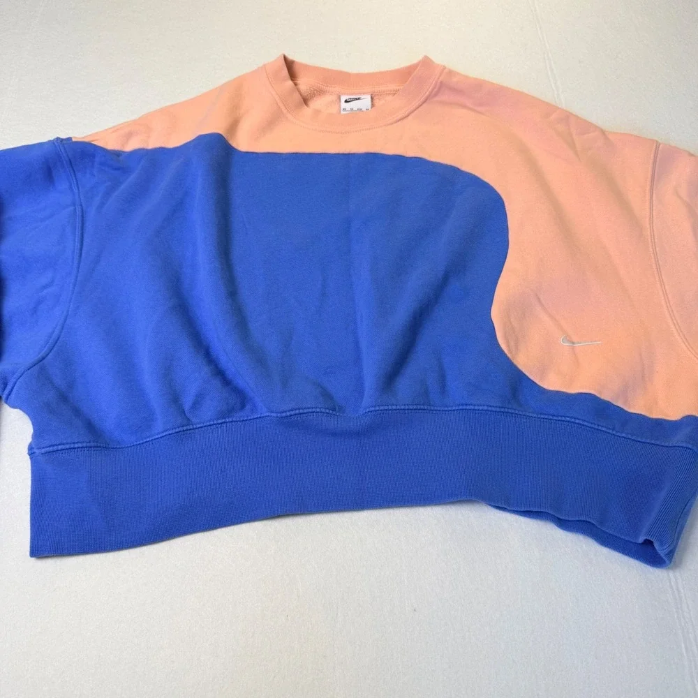 Nike Sportswear WomenXS Colorblock Cropped Boxy Sweatshirt Peach Blue DV0026-697